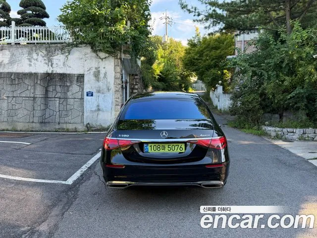 Mercedes-Benz S-Class — Фото автомобиля 4