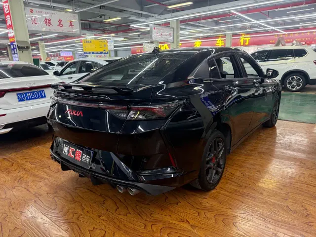 Dongfeng Yixuan — Фото автомобиля 5