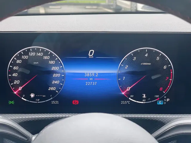 Mercedes-Benz A-Class — Фото автомобиля 11