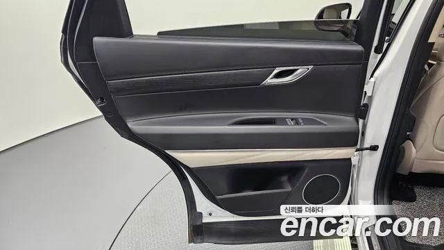 Genesis GV80 2.5T Бензин AWD — Фото автомобиля 24