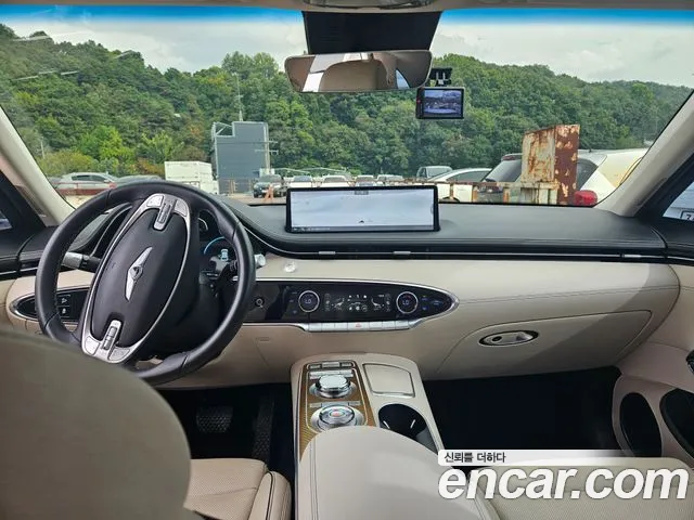 Genesis GV70 — Фото автомобиля 6