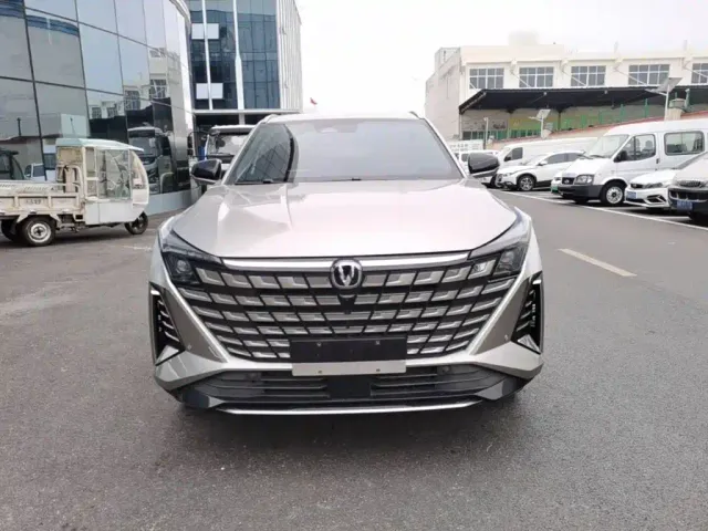 Changan UNI-Z — Фото автомобиля 2