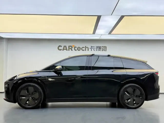 Li Auto i6 — Фото автомобиля 3
