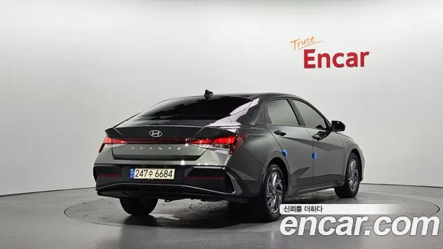 Фотография автомобиля — Hyundai Avante CN7