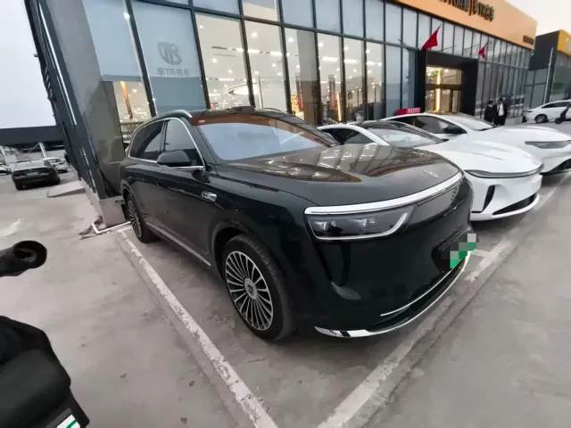 Aito M8 — Фото автомобиля 3