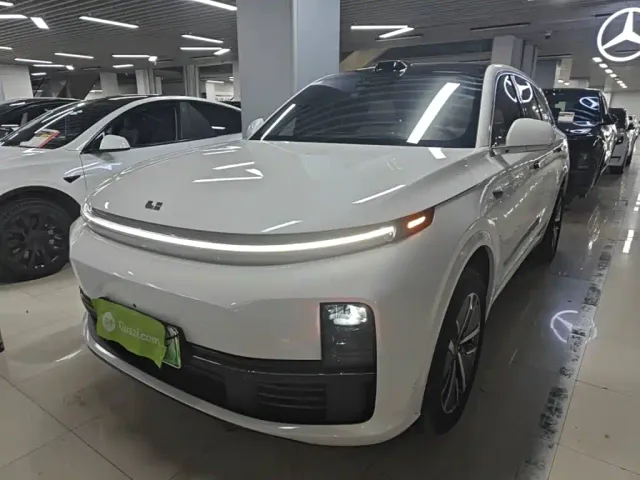 Фотография автомобиля — Li Auto L7