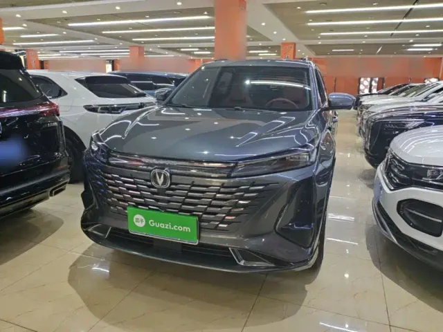 Фотография автомобиля — Changan CS75 Plus