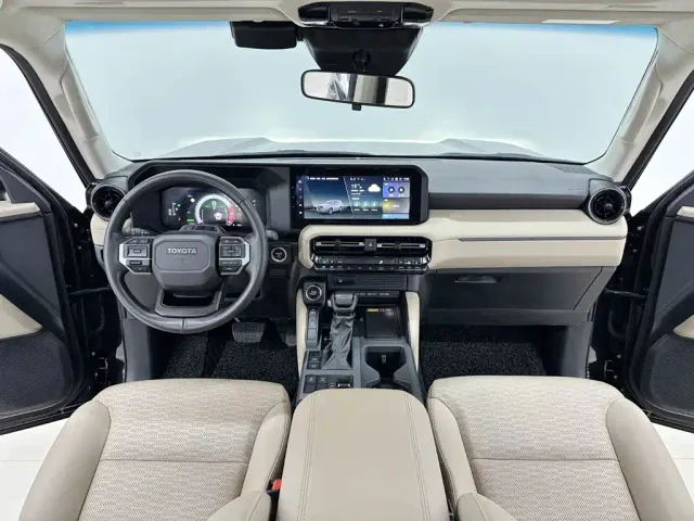 Toyota Prado — Фото автомобиля 11