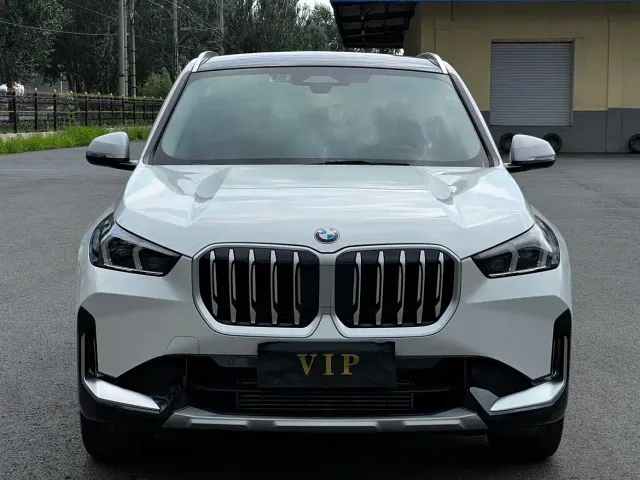 BMW X1 — Фото автомобиля 3