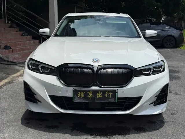 BMW i3 — Фото автомобиля 3