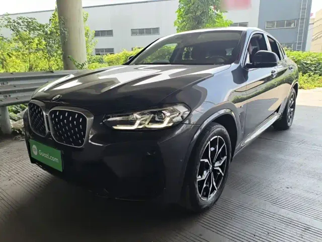 Фотография автомобиля — BMW X4