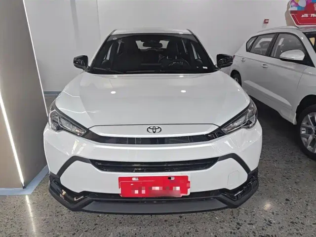 Toyota Frontlander — Фото автомобиля 6