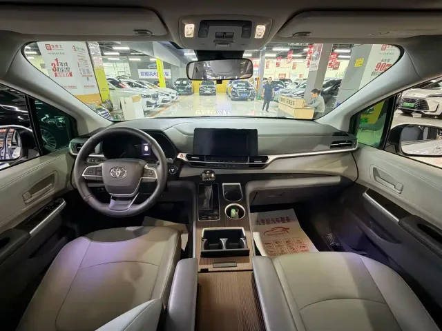 Toyota Granvia — Фото автомобиля 4