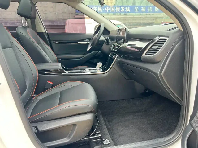 Kia Seltos — Фото автомобиля 11