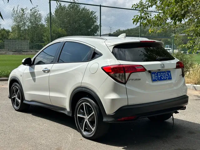 Honda Vezel — Фото автомобиля 12