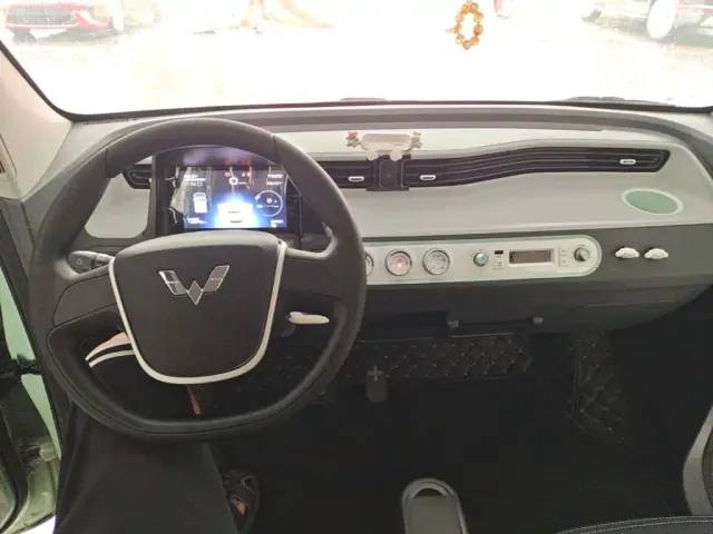 Wuling Hongguang Mini EV — Фото автомобиля 9