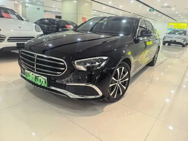 Mercedes-Benz E-Class — Фото автомобиля 7