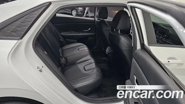 Hyundai AVANTE Smart — Фото автомобиля 11