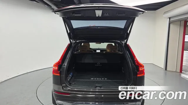 Вольво XC60 — Фото автомобиля 20