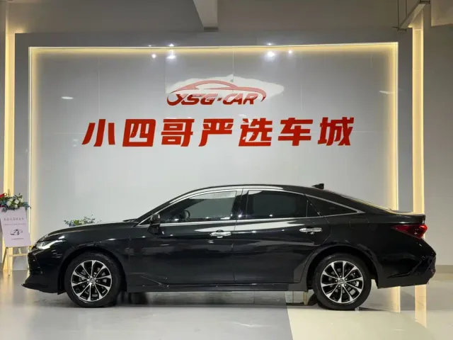 Toyota Avalon — Фото автомобиля 4