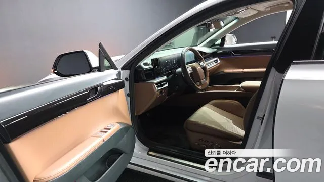 Hyundai Grandeur GN7 — Фото автомобиля 10