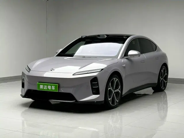 Фотография автомобиля — Nio ET5