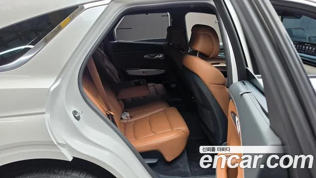 Genesis GV70 — Фото автомобиля 17
