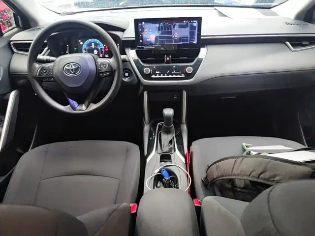 Toyota Corolla Cross — Фото автомобиля 9