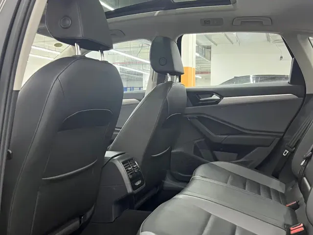 Volkswagen Sagitar — Фото автомобиля 12