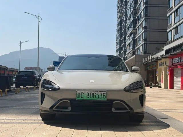 Xiaomi SU7 — Фото автомобиля 2