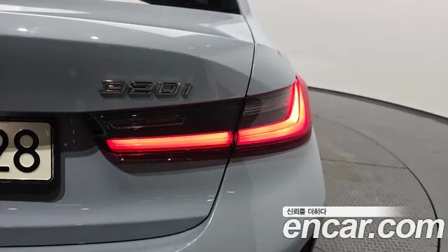 BMW 3-Series 3 серия (G20) 320i M Sport — Фото автомобиля 7