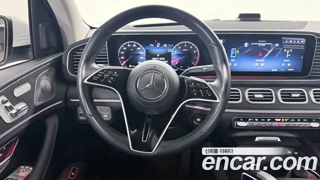 Mercedes-Benz GLE-Class — Фото автомобиля 18