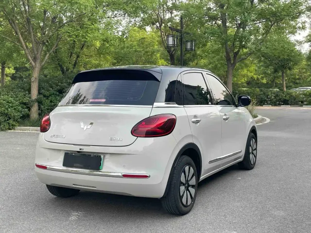 Wuling Bingo — Фото автомобиля 3