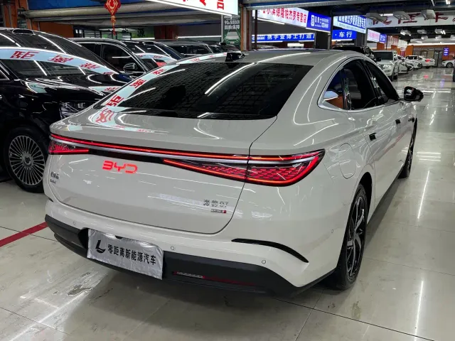 BYD Seal 07 DM-i — Фото автомобиля 6
