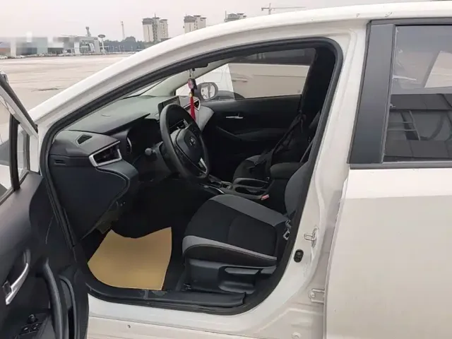 Toyota Corolla — Фото автомобиля 10