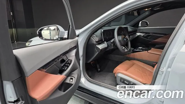 BMW 5-Series 5 серия (G60) 530i xDrive M Sport — Фото автомобиля 10
