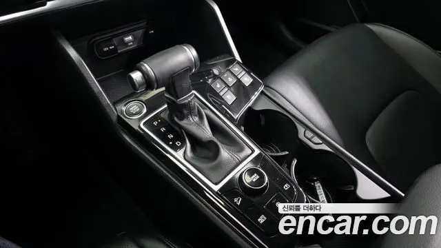 Kia Sportage Sportage 5-е поколение Дизель 2.0 2WD — Фото автомобиля 9