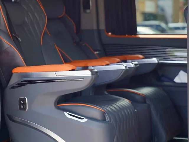 Mercedes-Benz V-Class — Фото автомобиля 25