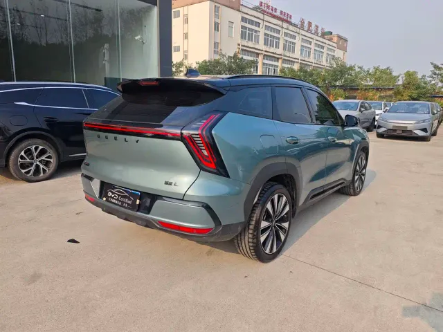 Geely Boyue L — Фото автомобиля 5