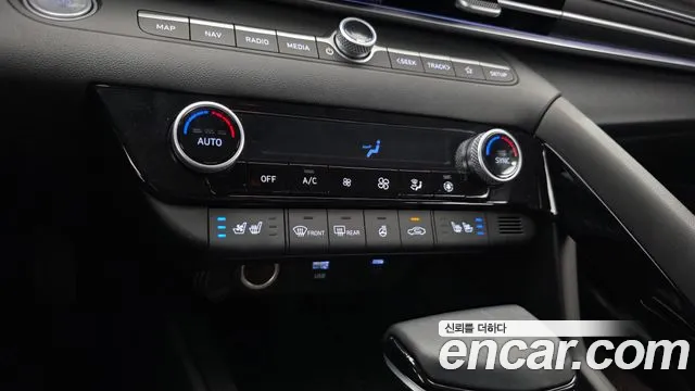 Hyundai Avante CN7 — Фото автомобиля 17