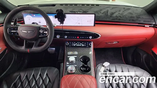 Genesis GV70 — Фото автомобиля 7