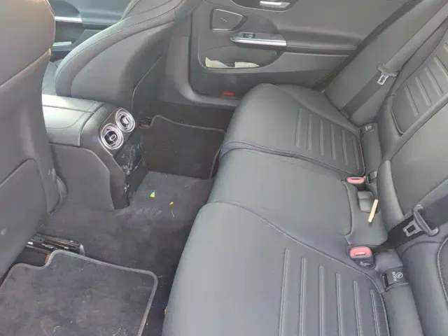 Mercedes-Benz C-Class — Фото автомобиля 11