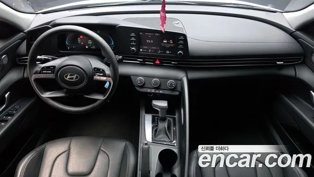 Hyundai Avante CN7 — Фото автомобиля 10