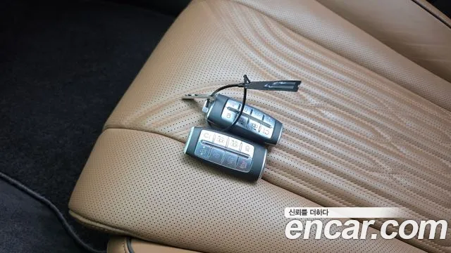 Genesis G80 Бензин 2.5 турбо AWD — Фото автомобиля 18