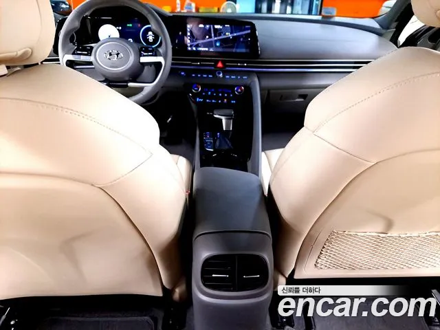 Hyundai Avante CN7 — Фото автомобиля 19