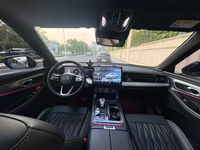 GAC Trumpchi GS8 — Фото автомобиля 9