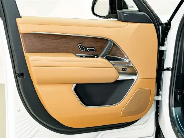Land Rover Range Rover — Фото автомобиля 17