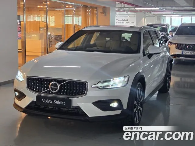 Фотография автомобиля — Volvo V60