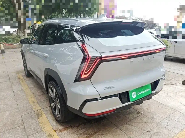 Geely Boyue L — Фото автомобиля 4