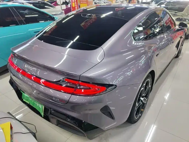 Xiaomi SU7 — Фото автомобиля 6